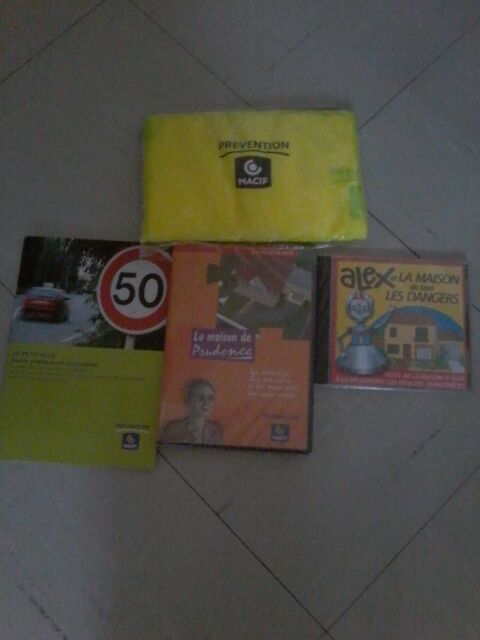 Lots Ascessoirs pour la s�curit� route et maison 4 Tourcoing (59)
