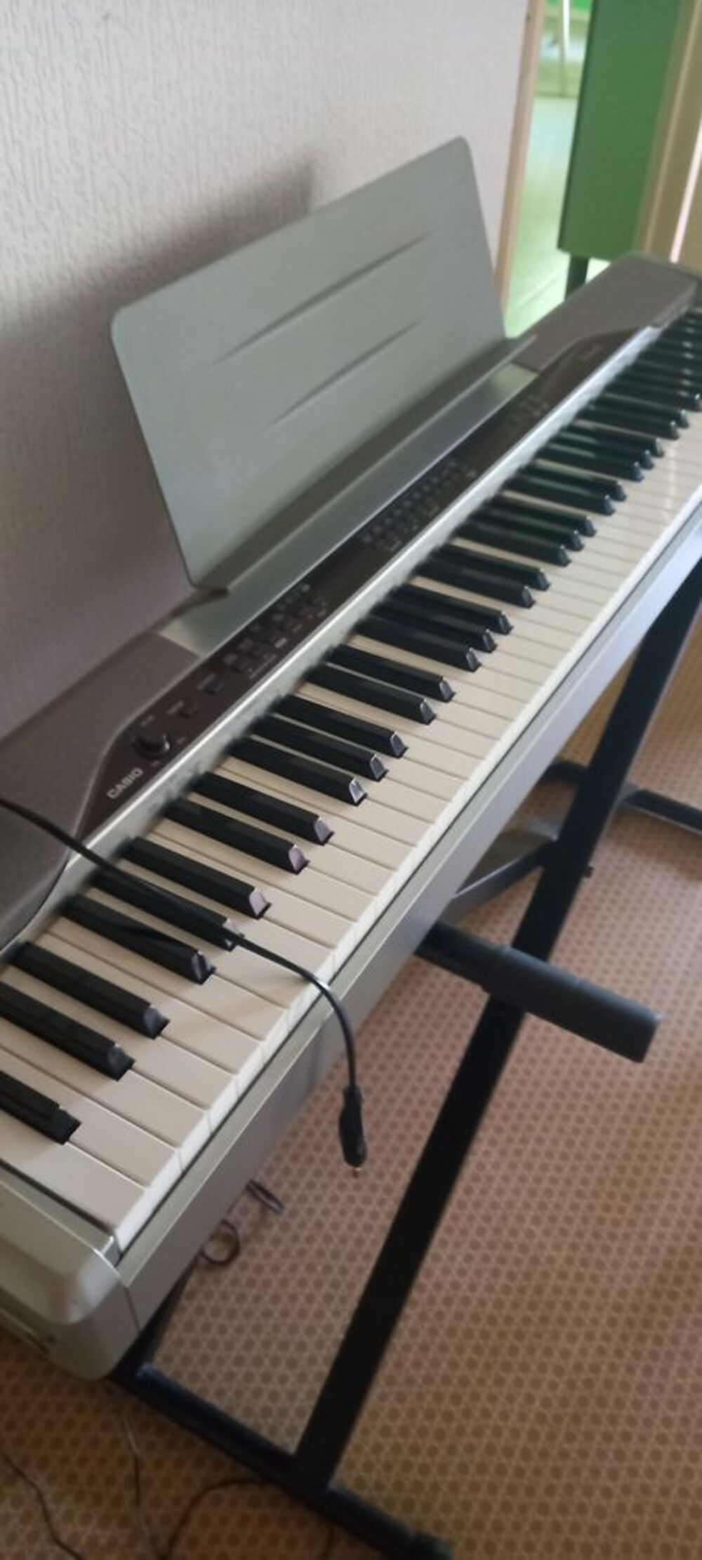 AV Privia CASIO PX-110 Instruments de musique