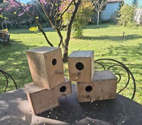 lot Nids Nichoirs bois pour oiseaux exotiques BE 30 30140 Anduze