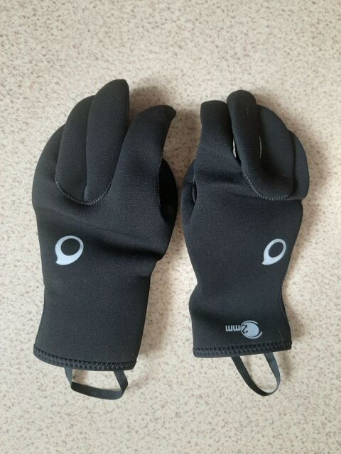 Gants plonge Noprne 8 Charlieu (42)