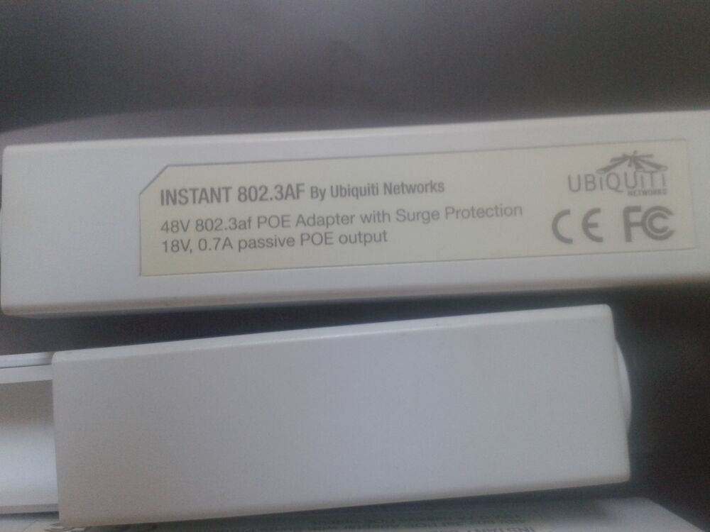 adaptateur POE UBIQUITI Matériel informatique