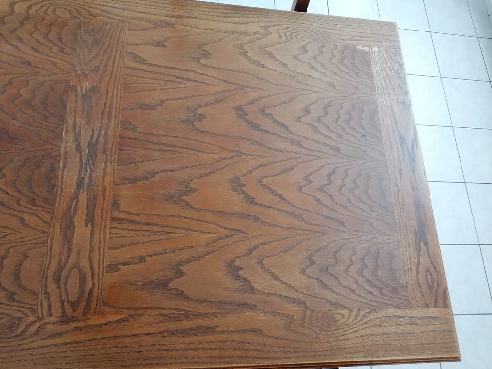 Table extensible et 4 chaises Meubles