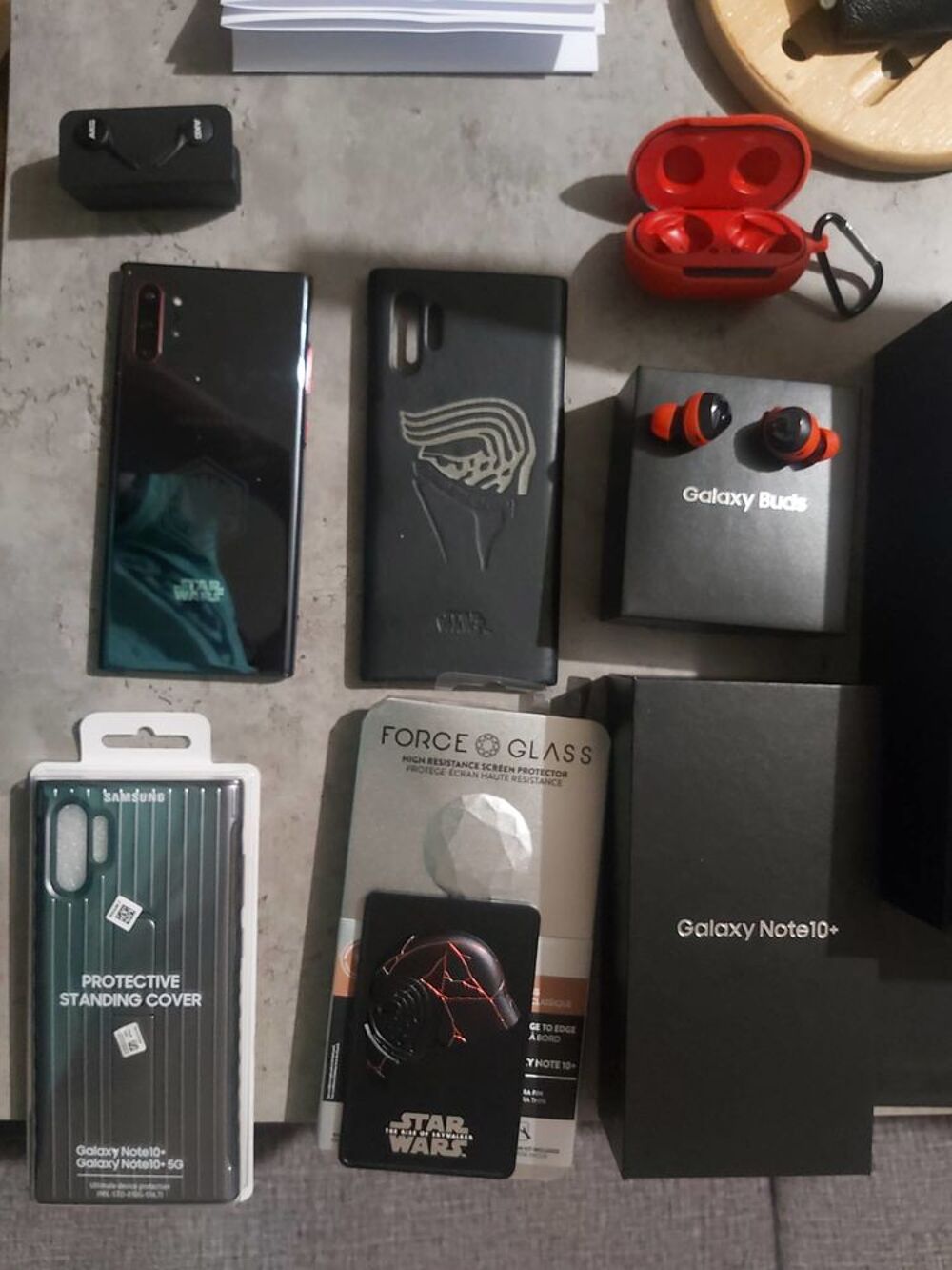 Galaxy note 10 plus collector star wars que 190 en France Téléphones et tablettes
