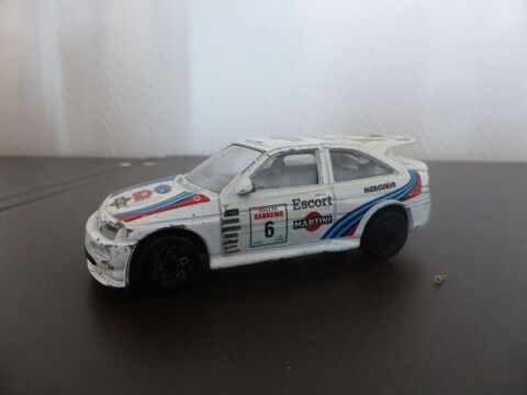 1 LOT DE 2 VOITURES MINIATURES BURAGO 1/43eme 10 Soissons (02)