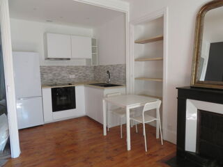  Appartement à louer 2 pièces 37 m²