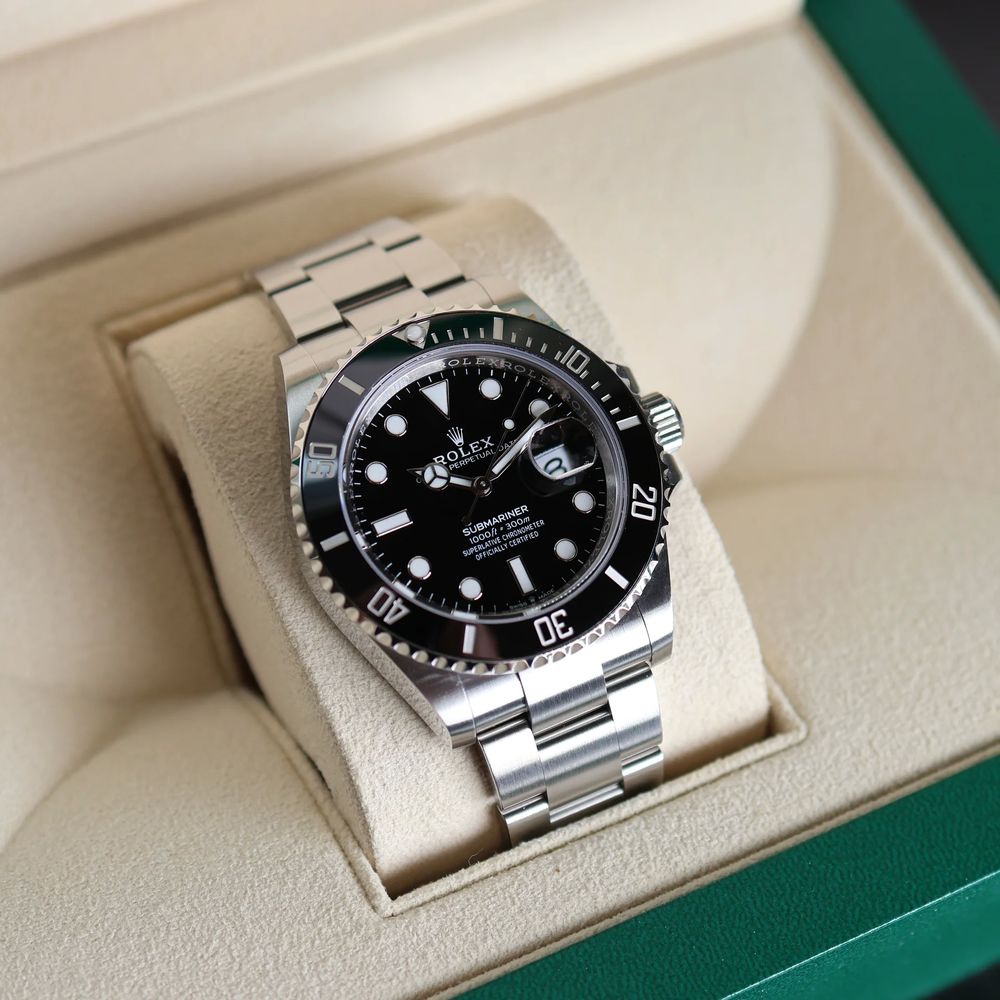 ROLEX SUBMARINER DATE ? R&Eacute;F. 126610LN
Bijoux et montres