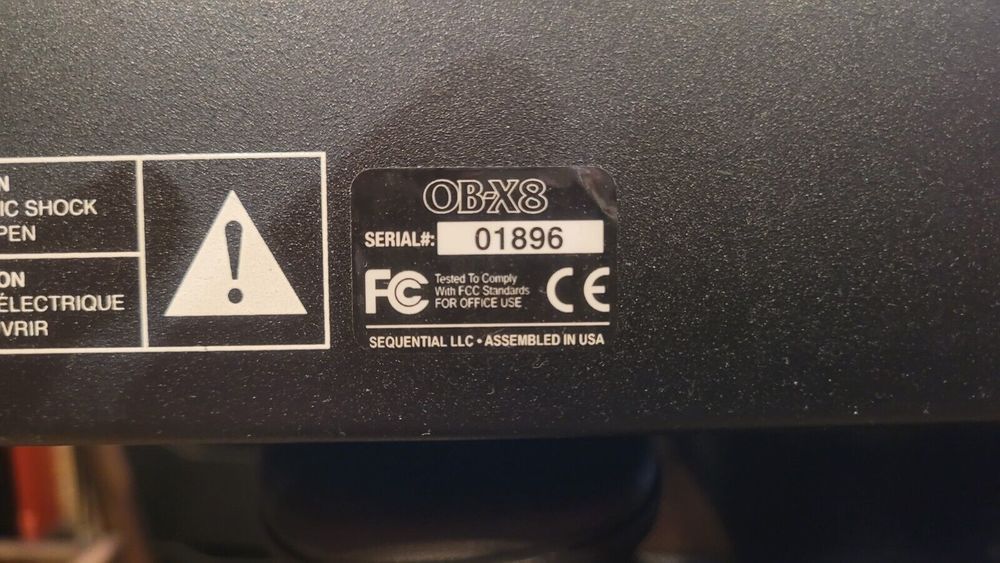 Oberheim OB-X8 8-Voice Polyphonic Analog Synthesizer Instruments de musique