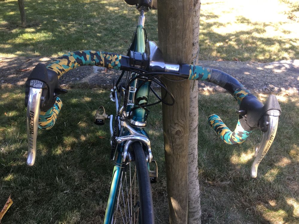v&eacute;lo vintage hinault Vélos