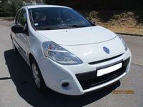 Clio III dCi 70 115g eco2 Authentique 2010 occasion 06600 Antibes