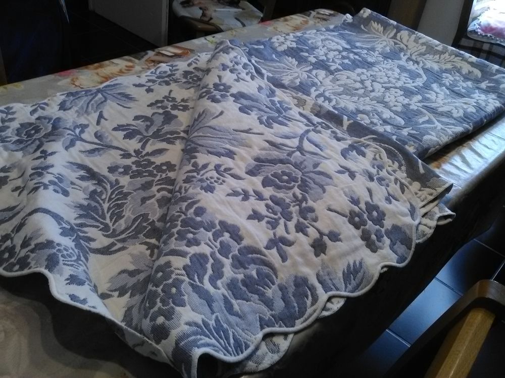 COUVRE LIT COTON POLYESTER POUR LIT 2 PERSONNES Meubles