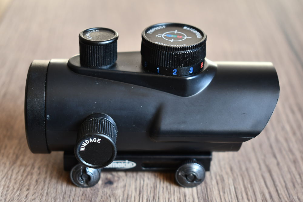 VISEUR RED DOT pour fusil, arbal&egrave;tes etc Sports