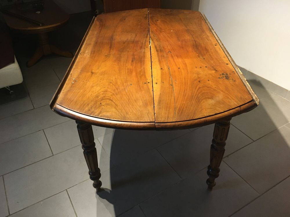 Table ronde Louis Philippe Meubles