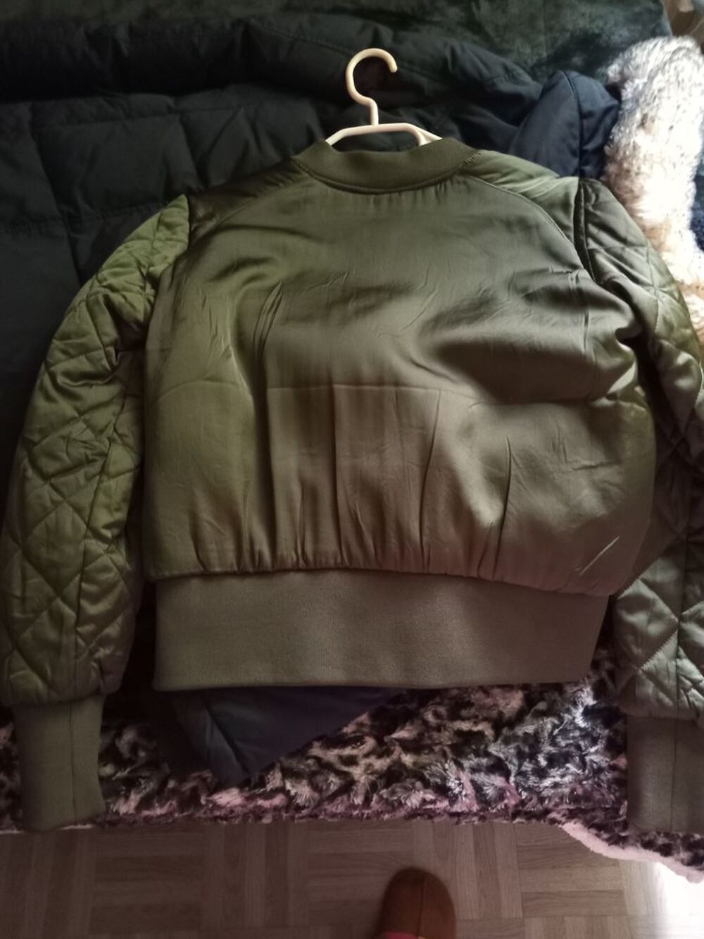 Bombers Kaki neuf avenir chercher en main propre Vêtements