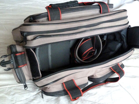 Sac Photo gris beige , multi poches. 28 Alfortville (94)