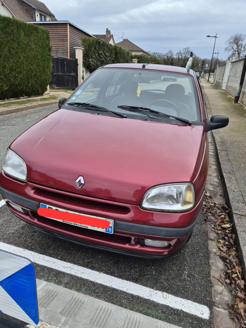 Renault Clio 1.2i Aida 1997 occasion Freneuse 78840