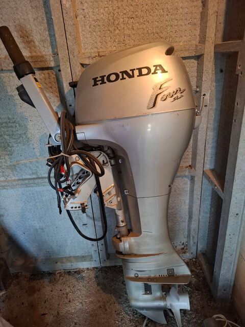 Moteurs de bateaux Moteurs de bateaux 2010 occasion Cazevieille 34270