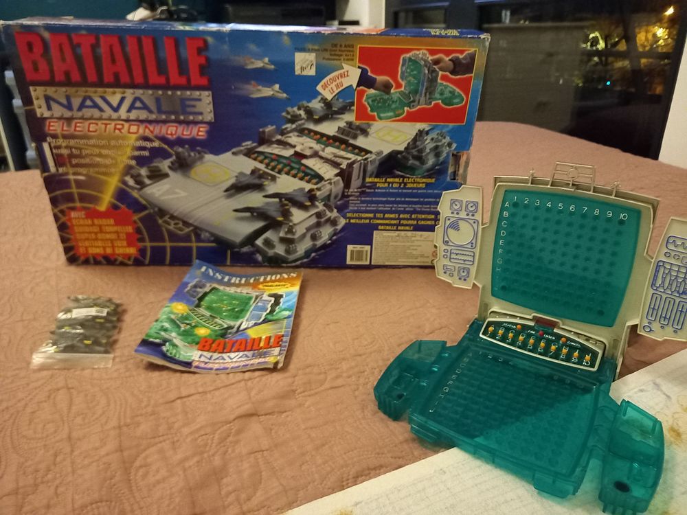  Jeu de soci&eacute;t&eacute; bataille navale &eacute;lectronique tr&egrave;s bon &eacute;tat Jeux / jouets