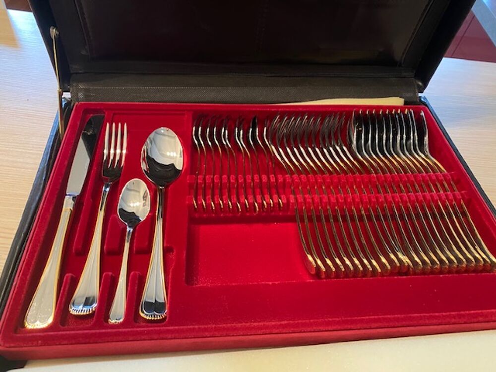m&eacute;nag&egrave;re G&ocirc;ttingen 75 pces Cuisine