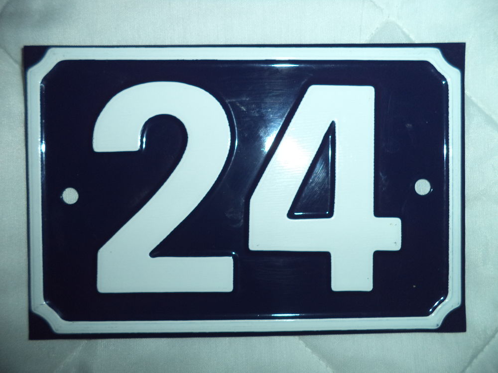 Plaque de rue n&deg; 24 neuve Bricolage