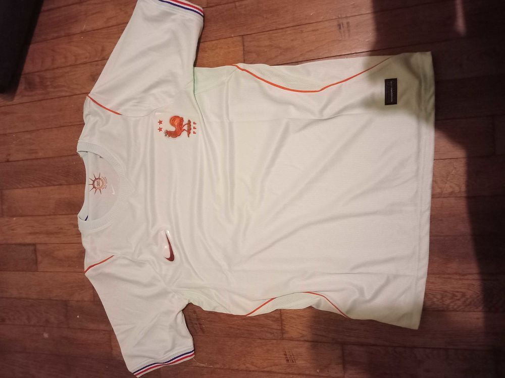 maillot &eacute;quip&eacute; de france vert Sports