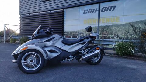 Moto CAN AM 2011 occasion Cognac 16100