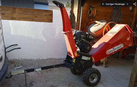 BROYEUR THERMIQUE DE BRANCHES  15 CV 1250 Saint-Gilles-Croix-de-Vie (85)