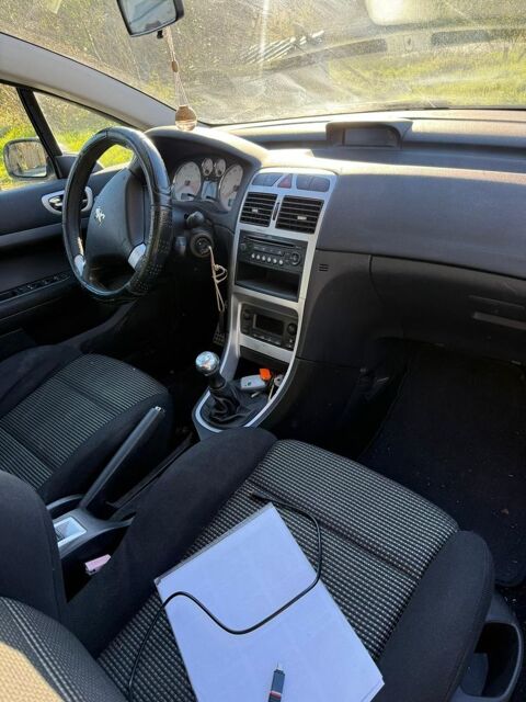 Peugeot 307 cc 2.0e 16V 141ch Navteq on Board A