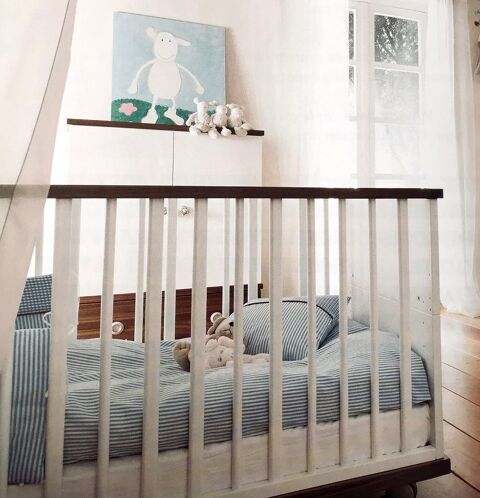 LIT BEBÉ TRANSFORMABLE EN LIT JUNIOR+SOMIER+MATELAS+DRAPS. 850 Fontenay-sous-Bois (94)