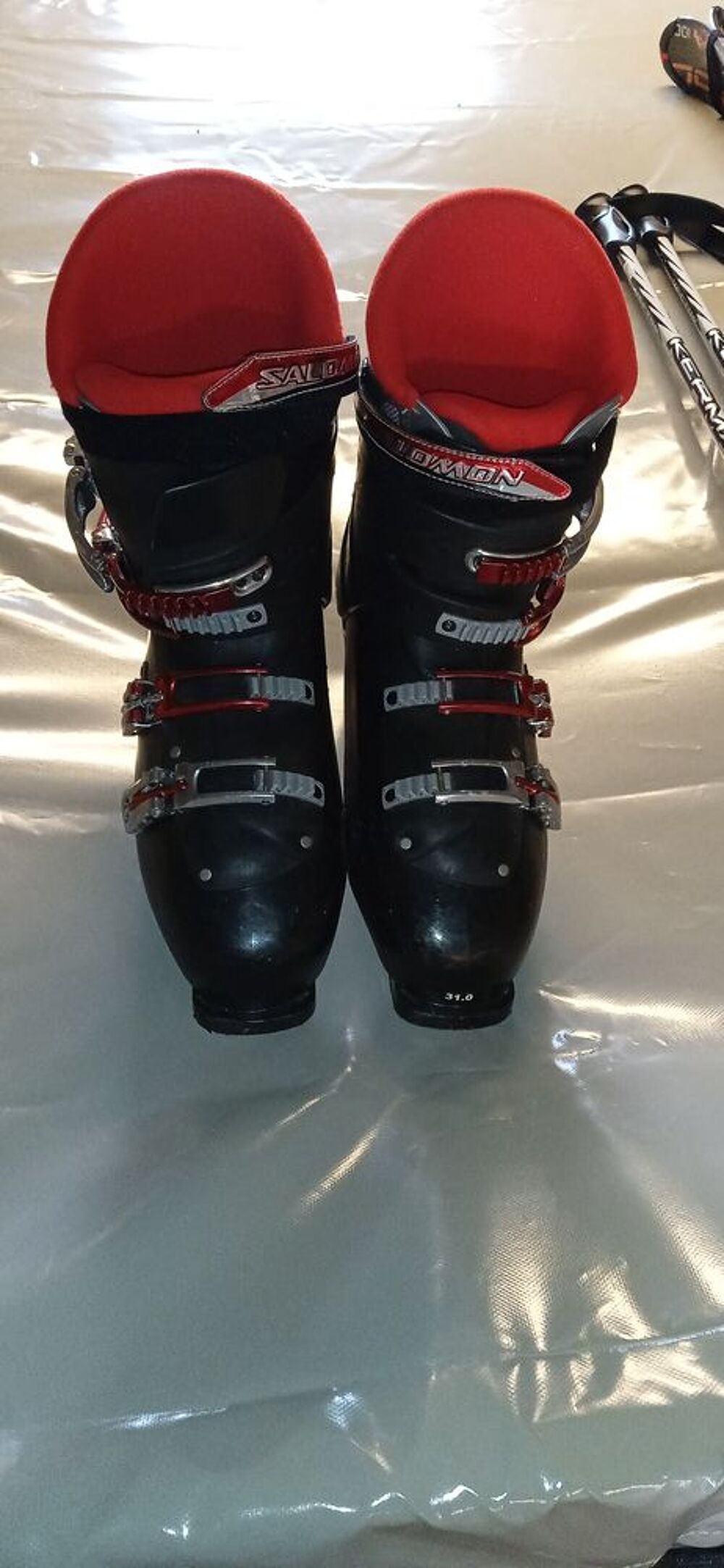 Skis Alpin + Fixations + Chaussure et b&acirc;tons Sports