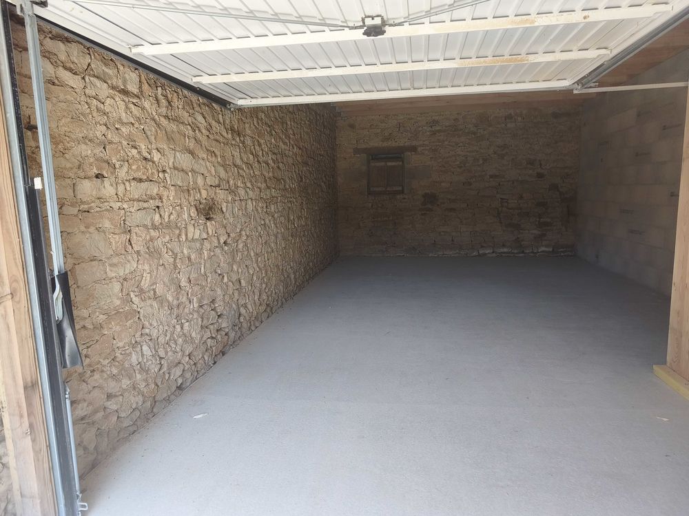 Location Remise/Grange box de stockage archive meuble etc.. Poitiers