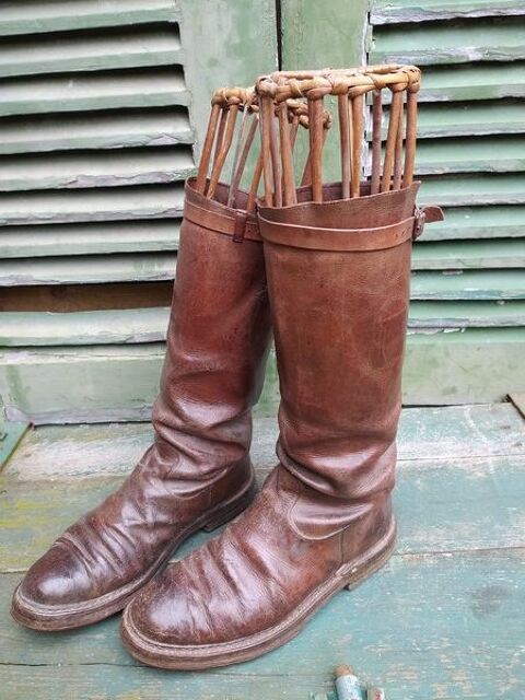 Anciennes Bottes Cuir Embauchoirs Osier Cavalerie Militaire 120 Loches (37)