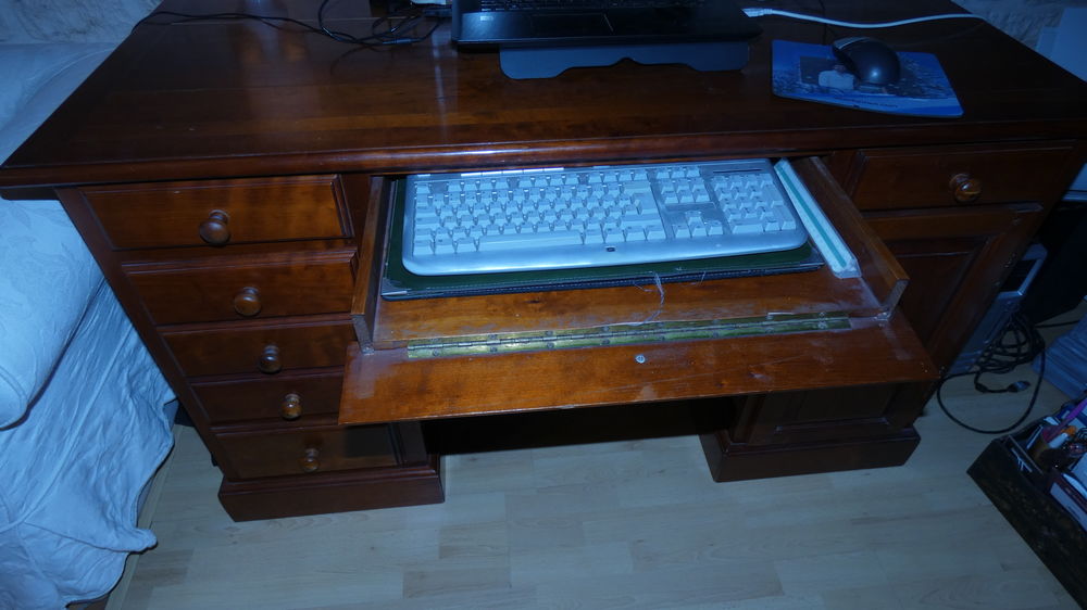 bureau merisier massif Meubles