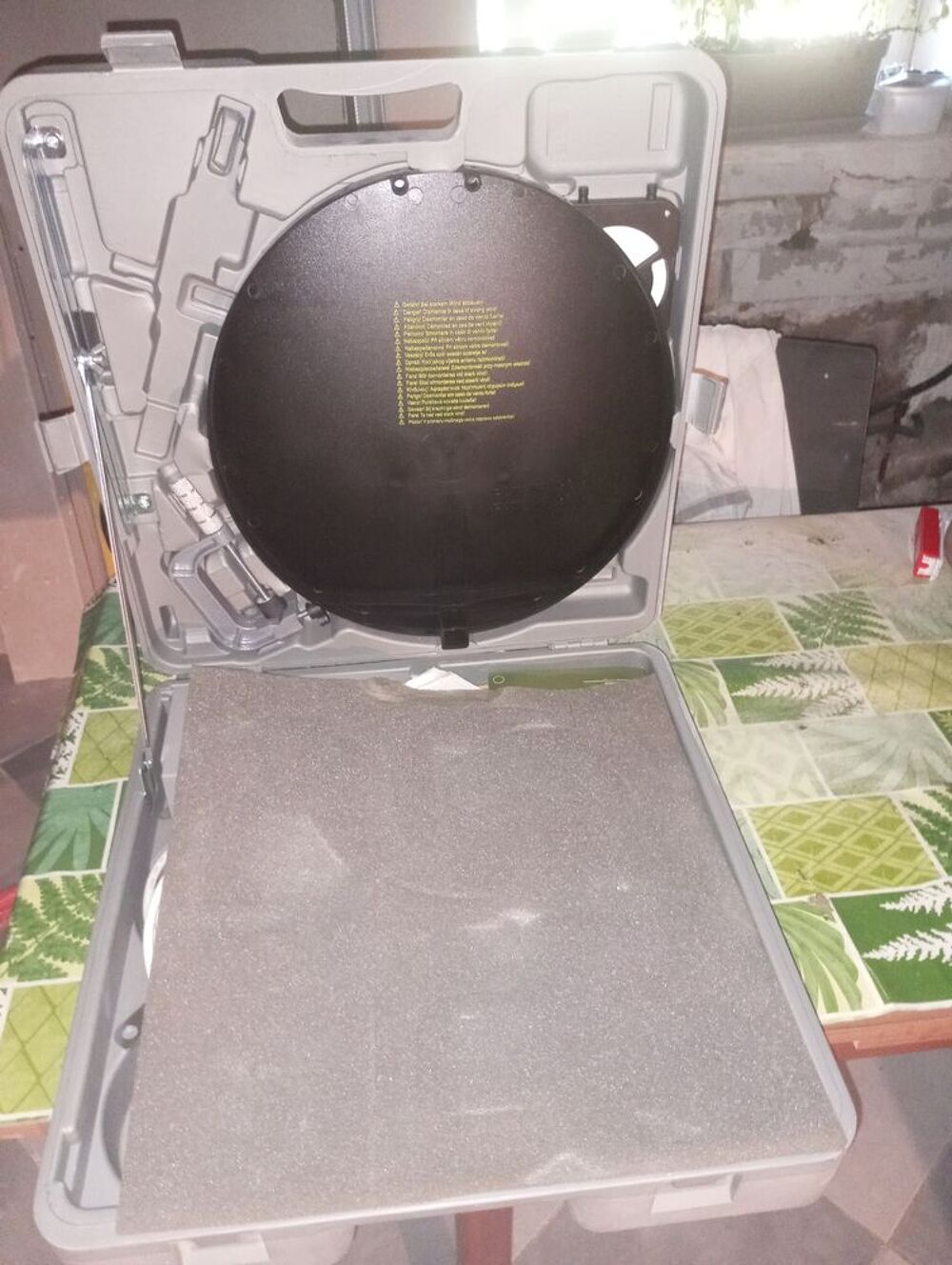 KIT satellite camping Photos/Video/TV