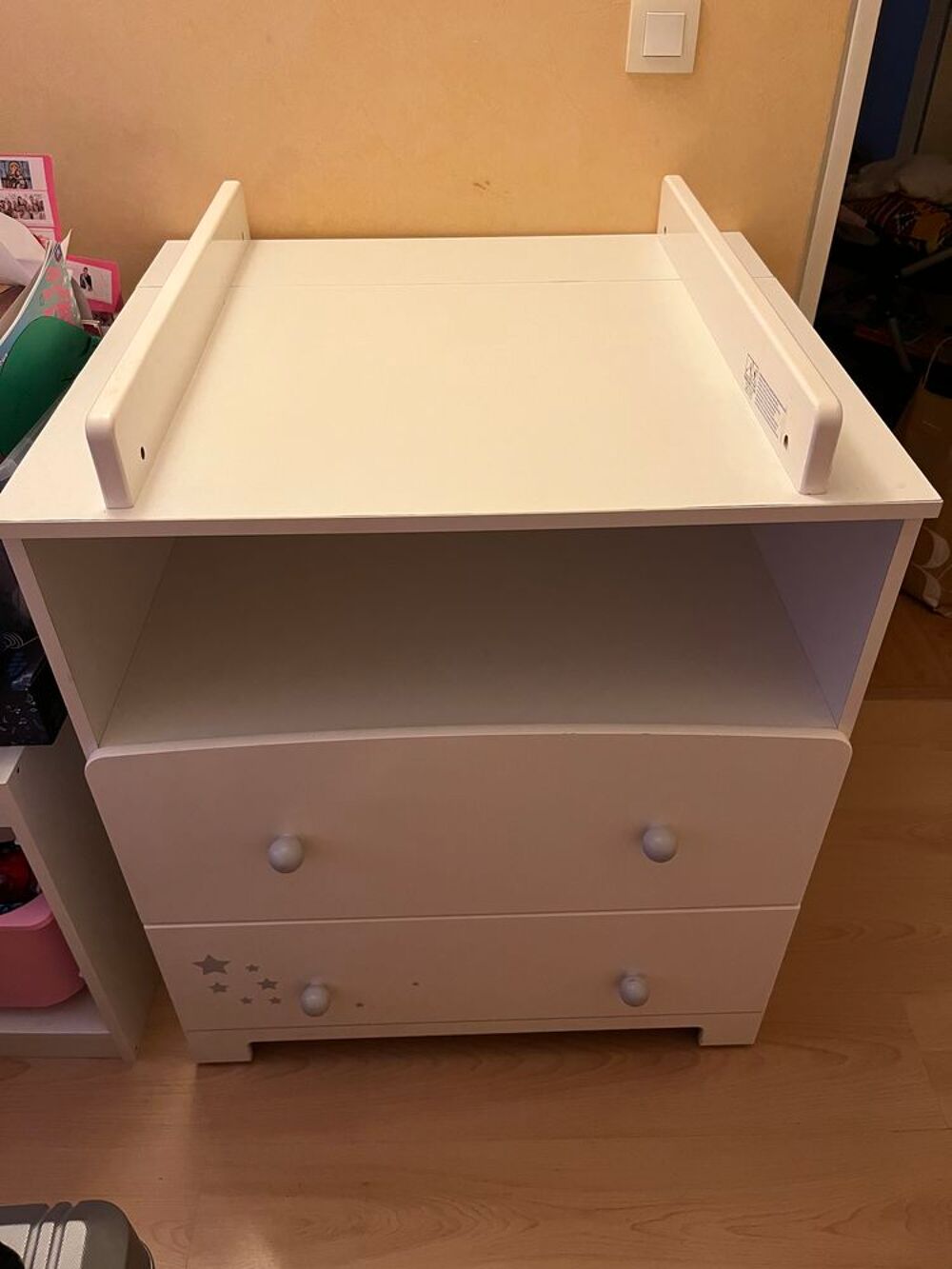 Lit b&eacute;b&eacute; et commode Puériculture