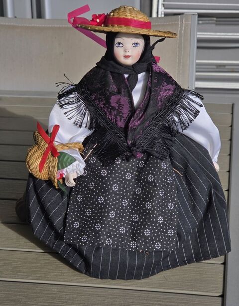 Poup�e Ibicenco: Habitante d'Ibiza (Bal�ares) 5 Cannes (06)