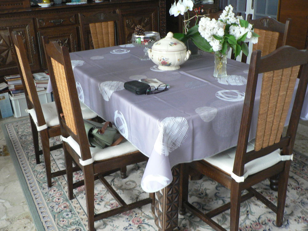 Table de salle &agrave; manger Meubles