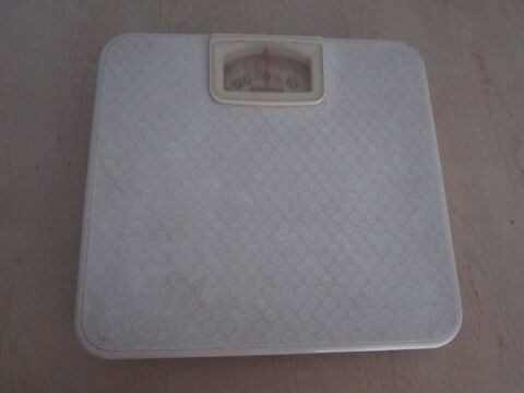 Un p�se-personne 10 Brignais (69)