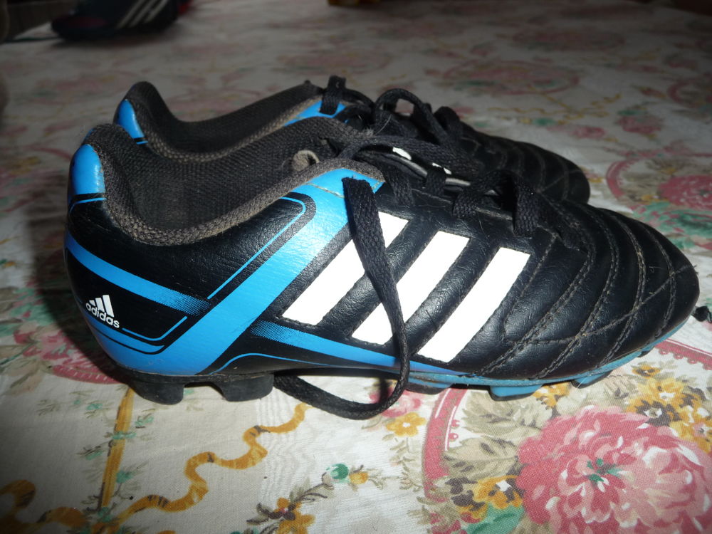 Chaussure rugby/foot enfants pointure 29/30 Sports