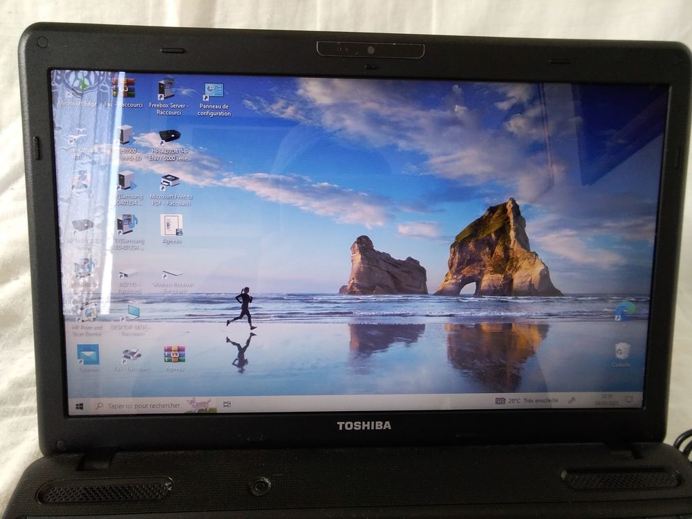 PC Portable Toshiba Satellite C660-22V Matériel informatique