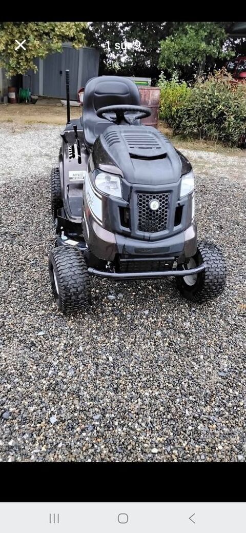 Tracteur Tondeuse Luc-Armau (64)
