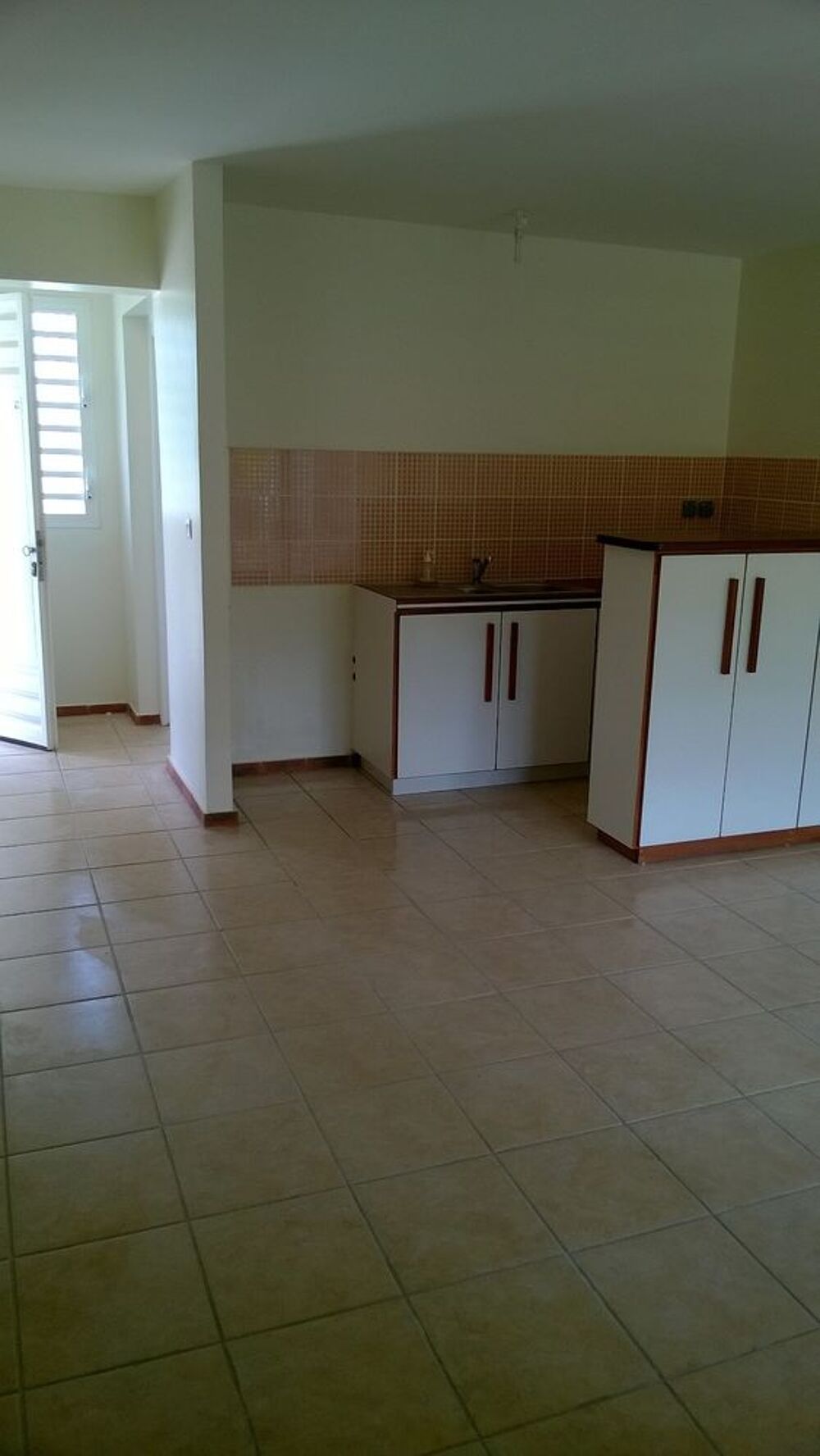 Location Appartement Appart T2 vide en RC avec jardin à Anse a l'Ane Les trois-Îlets