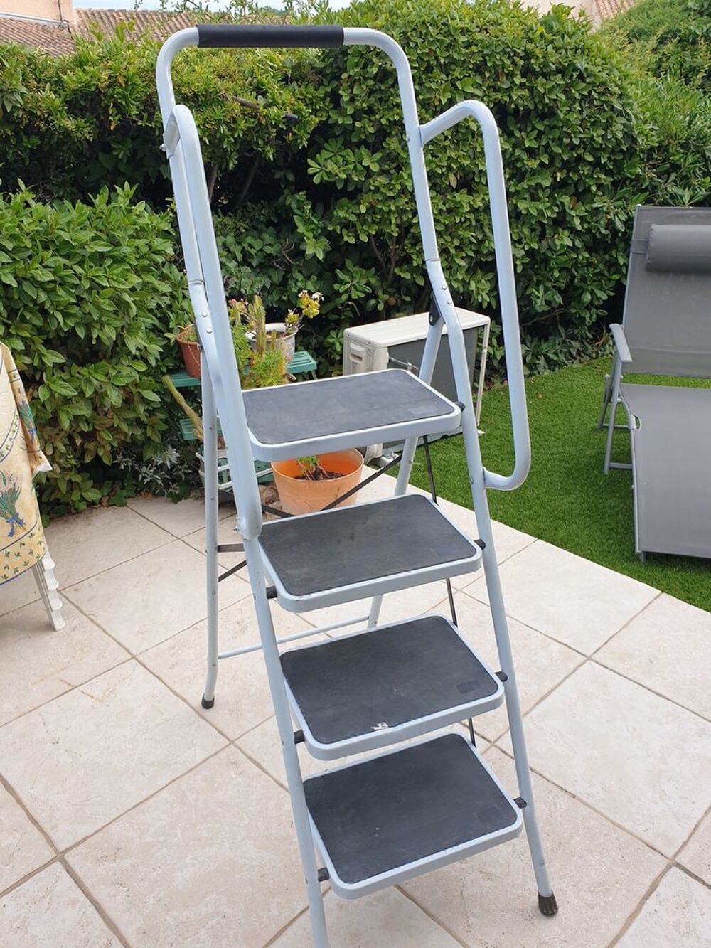Escabeau 4 marches acier Bricolage