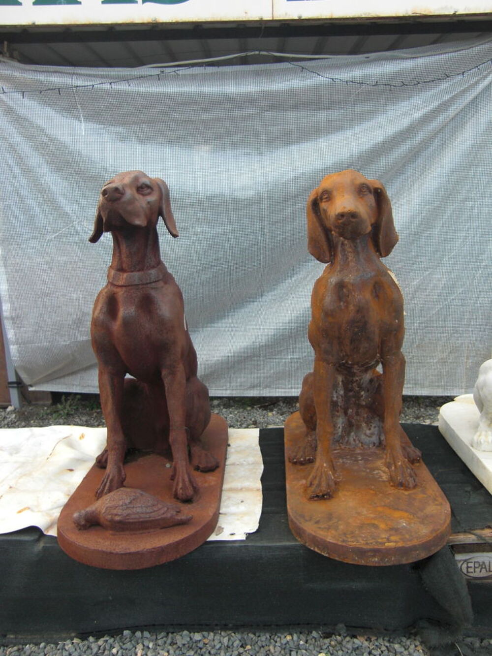 Statue chien en pierre Décoration