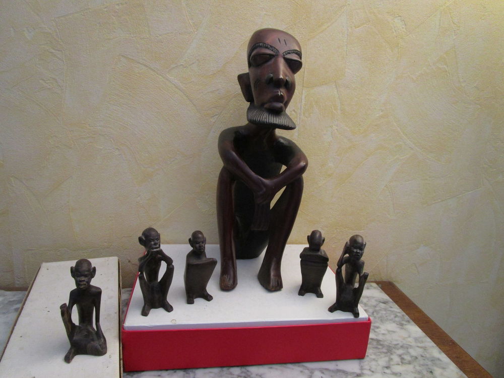 VIEILLES STATUE AFRICAINE GRIOT AFRICAIN Décoration