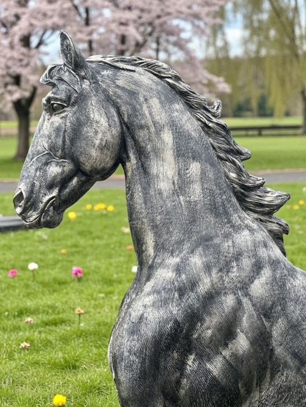 Cheval en r&eacute;sine Décoration