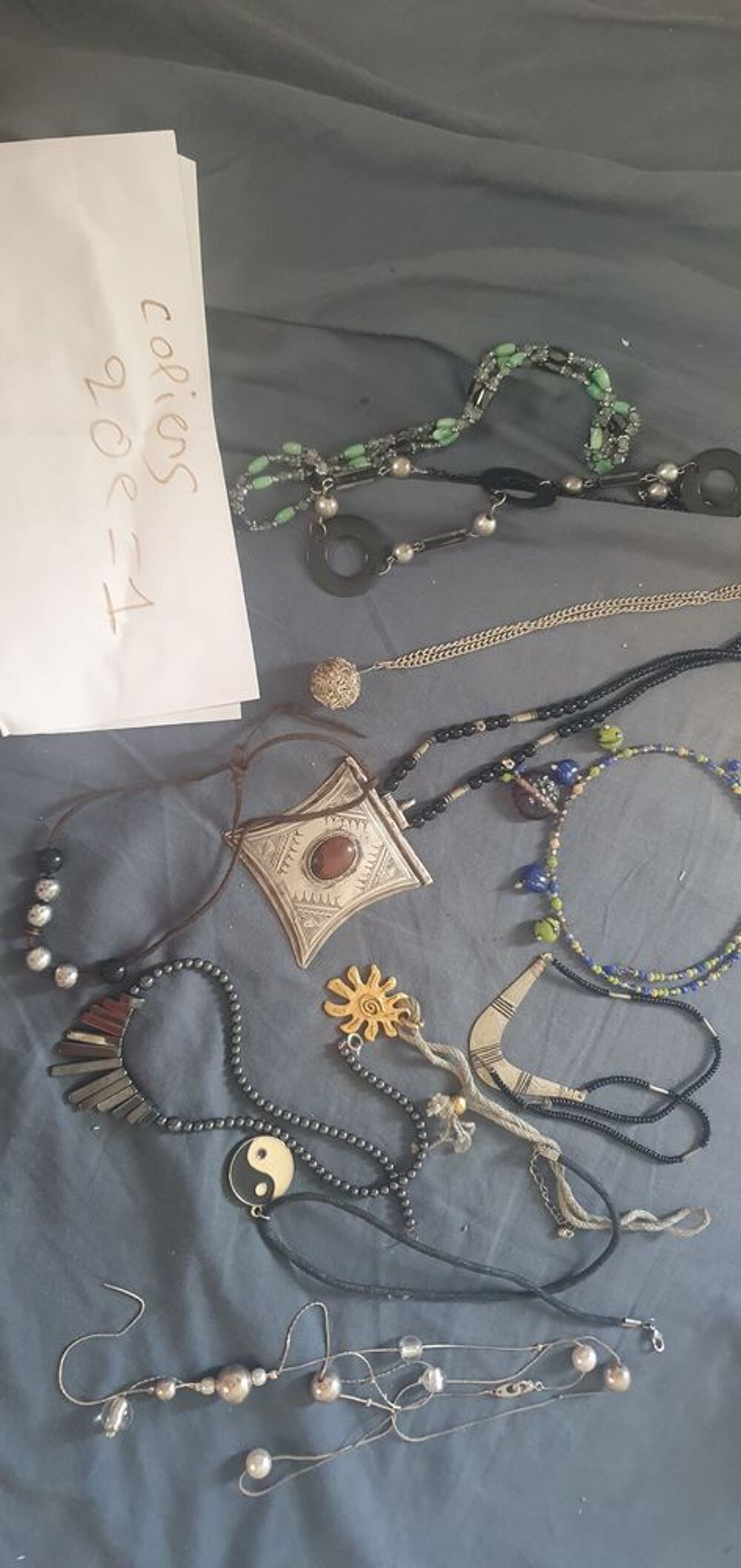 Je mes bijoux de 20 eur &agrave; 70 euros Bijoux et montres