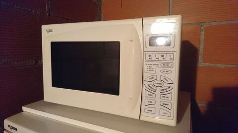 Micro-onde 30 Cazres (31)