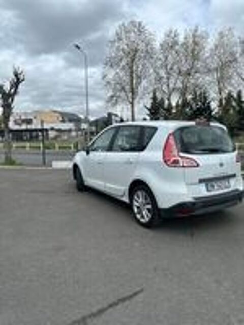 Sc&eacute;nic M&eacute;gane 1.6e Egeus GPL 2006 occasion 93700 Drancy