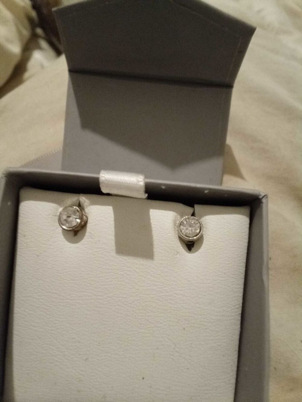 boucle d'oreille fantaisie billante Bijoux et montres
