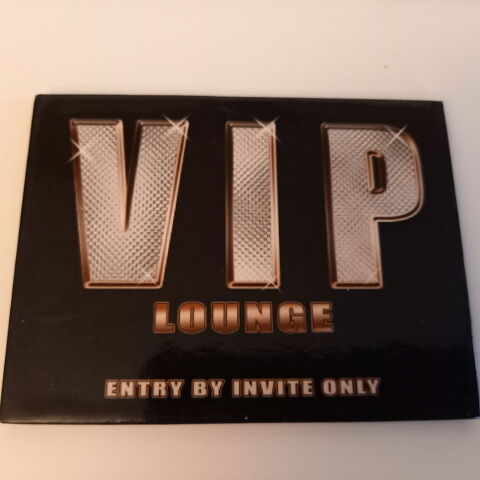 VIP loungen entry by invite only, magnet                     5 Saumur (49)